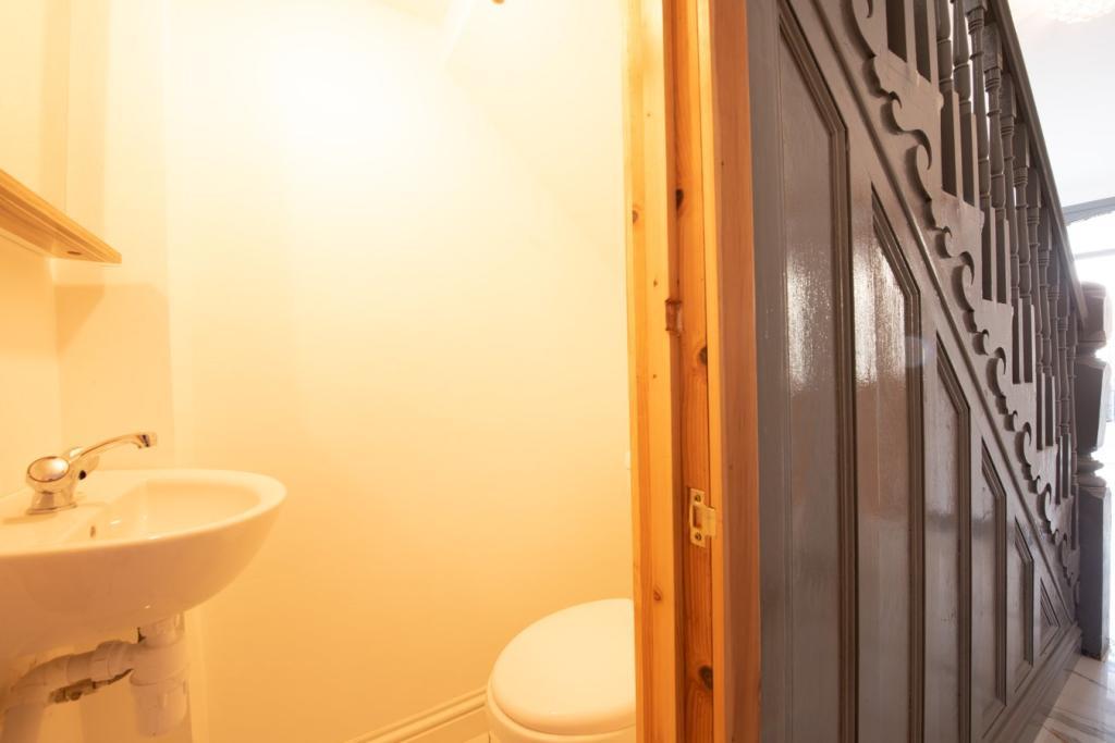 Caswell Street, Llanelli, SA15 1BS